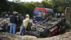 【中南米情勢】コロンビアでバス爆弾テロ、死者20人に増加―選挙前の暴力激化